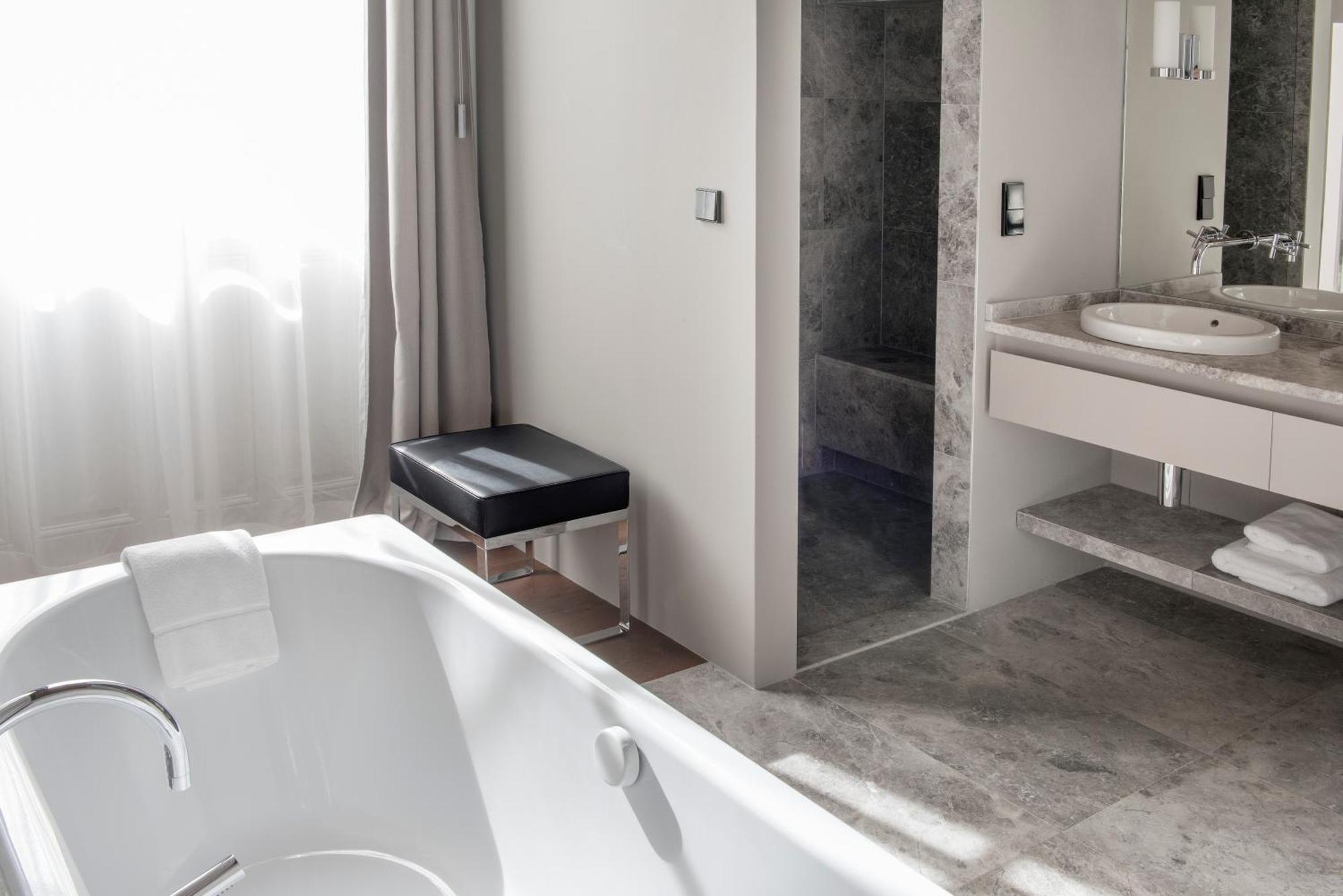 Hotel De Tourrel, Saint Remy De Provence, A Member Of Design Hotels Habitación foto